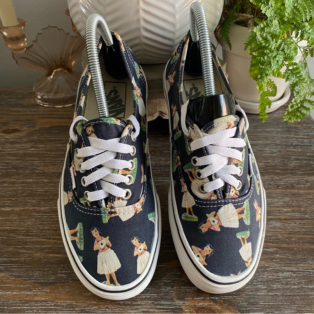 VANS Digi Hula Girl Low Skateboarding Shoes Lace Up Sneakers Parisian Night Blue